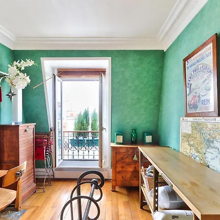 ** For 2 In ** * Paris